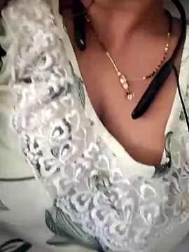 lovelyruhi online show from 12.04.24