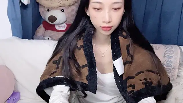 Lili-2 online show from 02.05.26