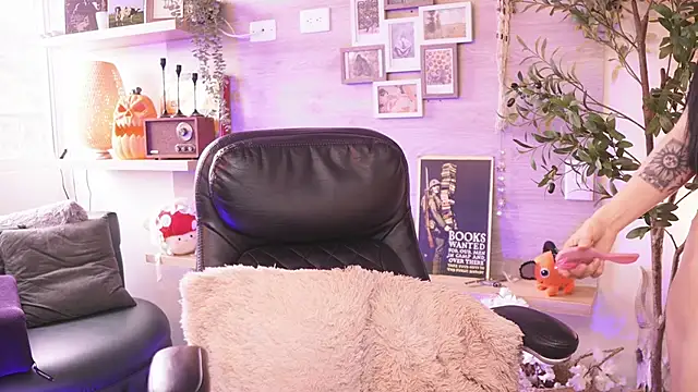 Dear Morgan online show from 10.30.25