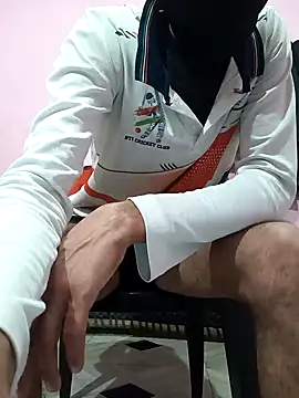 Snapshot of Piyush_2024 chatting on 01.18.25 Piyush 2024 online show from 01.18.25