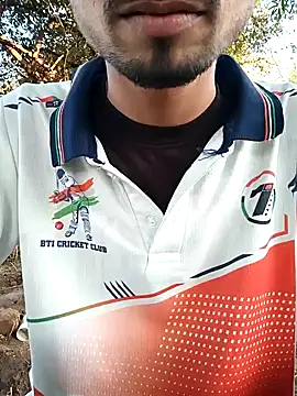Snapshot of Piyush_2024 chatting on 01.25.25 Piyush 2024 online show from 01.25.25