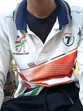 Snapshot of Piyush_2024 chatting on 01.26.25 Piyush 2024 online show from 01.26.25