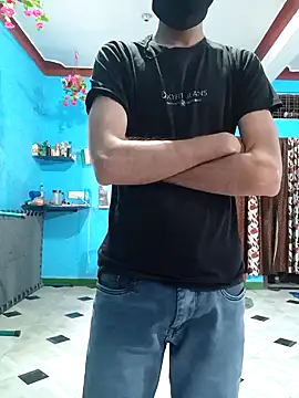 Snapshot of Piyush_2024 chatting on 02.11.25 Piyush 2024 online show from 02.11.25