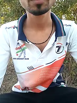 Snapshot of Piyush_2024 chatting on 02.19.25 Piyush 2024 online show from 02.19.25