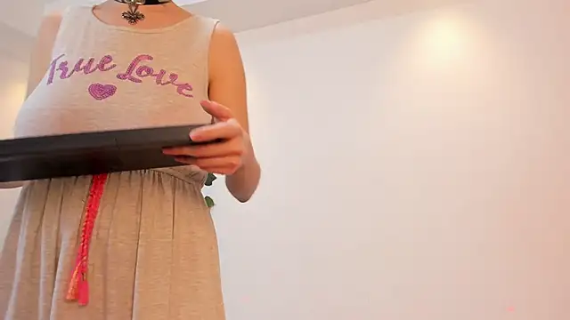Electraa fox online show from 02.12.25