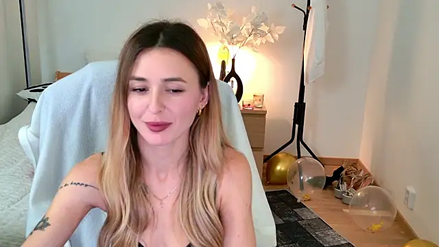 Sophie Enzo online show from 02.02.25