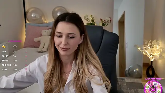 Sophie Enzo online show from 03.20.25