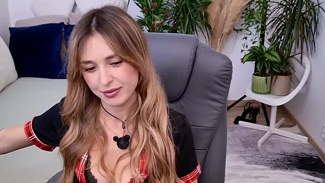 Sophie Enzo online show from 09.20.25