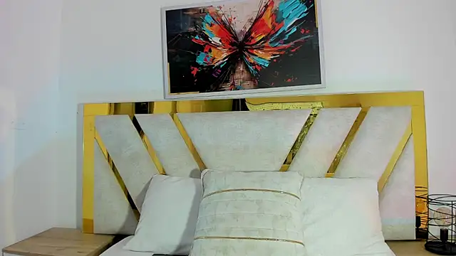 Snapshot of Emma_Payton chatting on 10.13.25 Emma Payton online show from 10.13.25