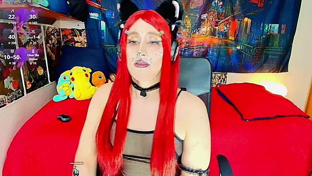 Snapshot of HakuRukushka chatting on 10.11.25 HakuRukushka online show from 10.11.25