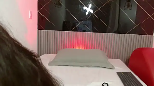 EvelynSweet1 online show from 04.15.26