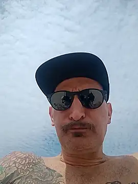 Snapshot of rolesexy chatting on 09.28.25 rolesexy online show from 09.28.25