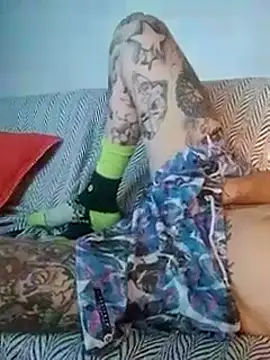 Snapshot of rolesexy chatting on 10.12.25 rolesexy online show from 10.12.25