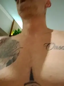 Snapshot of rolesexy chatting on 11.05.25 rolesexy online show from 11.05.25