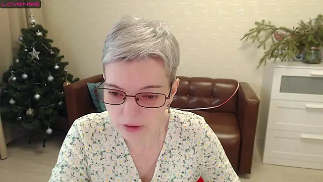 Cutie Erikaa1 online show from 12.21.24