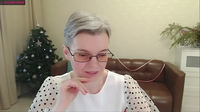 Cutie Erikaa1 online show from 12.25.24