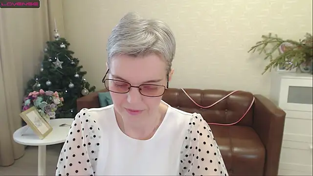 Cutie Erikaa1 online show from 12.25.24