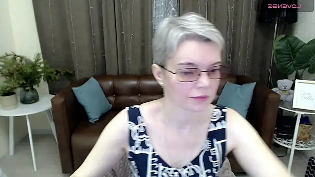 Cutie Erikaa1 online show from 12.29.24