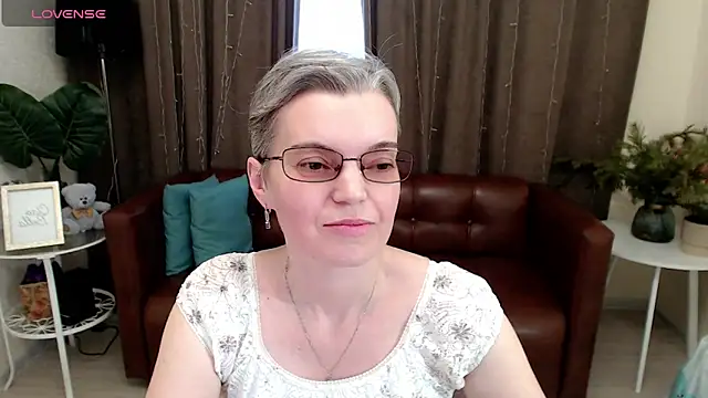 Cutie Erikaa1 online show from 01.04.25