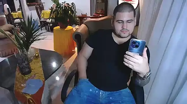 pitbullveryhot online show from 02.11.25