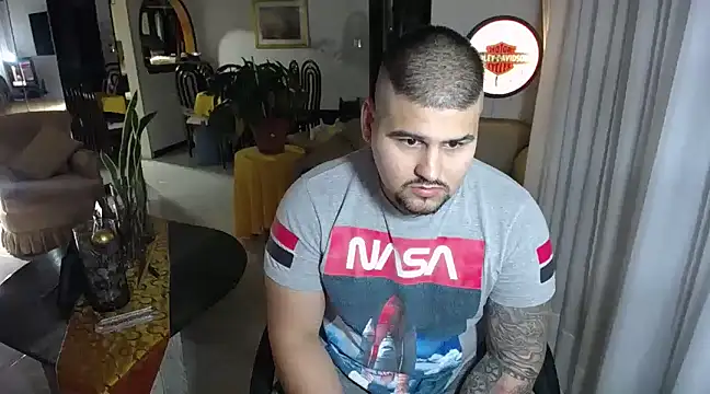 pitbullveryhot online show from 02.21.25