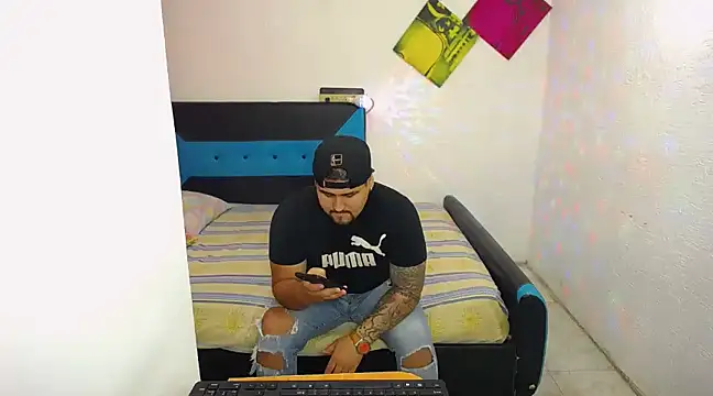 pitbullveryhot online show from 03.18.25