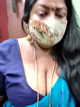 Snapshot of maniisha chatting on 12.07.24 maniisha online show from 12.07.24