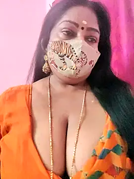 Snapshot of maniisha chatting on 01.25.25 maniisha online show from 01.25.25