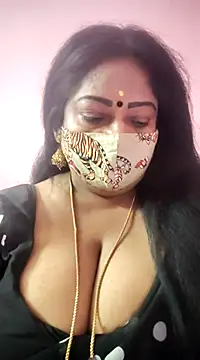 Snapshot of maniisha chatting on 02.28.25 maniisha online show from 02.28.25