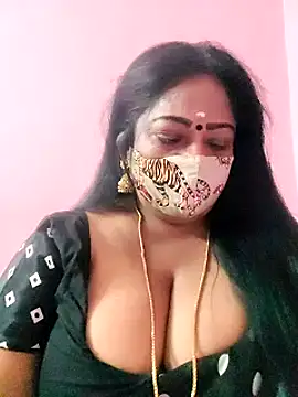 Snapshot of maniisha chatting on 03.02.25 maniisha online show from 03.02.25