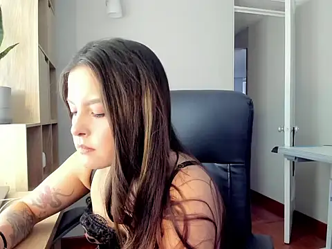Snapshot of AmandaCallum chatting on 07.11.26 AmandaCallum online show from 07.11.26