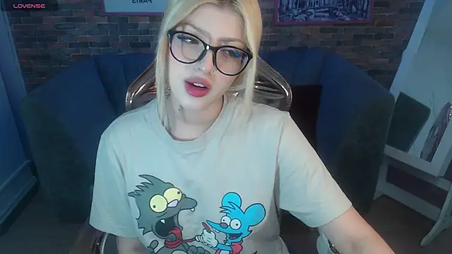 Kitty fox b online show from 03.10.25