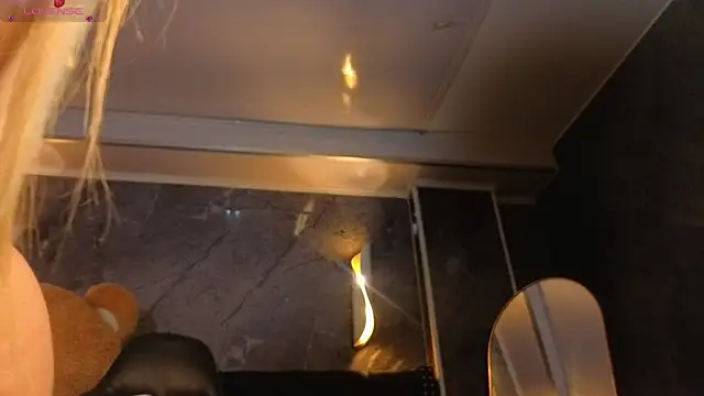 Kitty fox b online show from 03.04.26