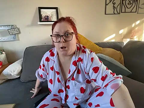 Tallulah-mae-xoxox online show from 02.02.25