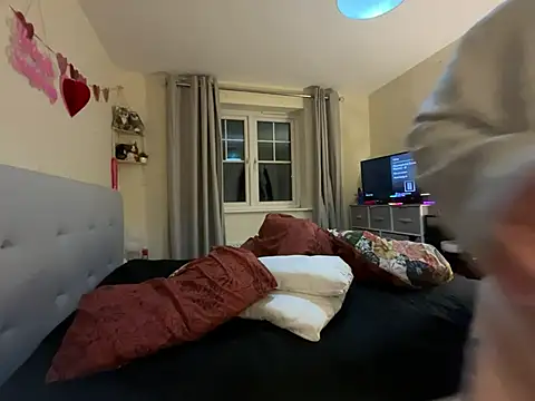 Tallulah-mae-xoxox online show from 03.17.25