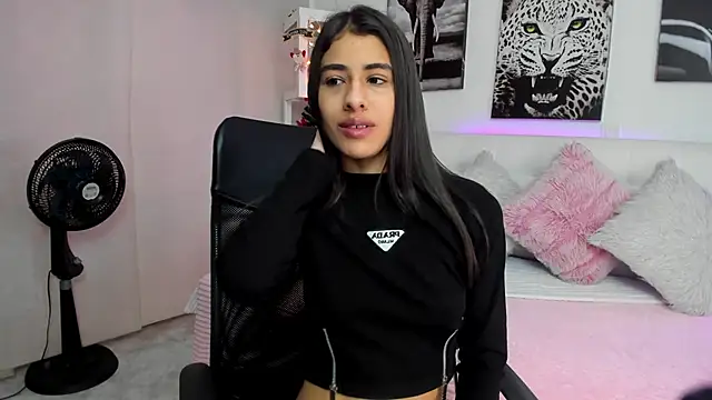 valery-rivas online show from 12.26.24