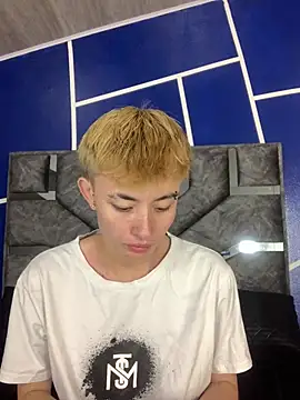 nico 18x online show from 02.04.25