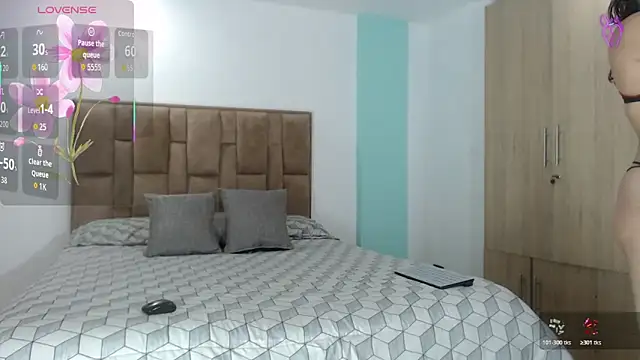 aleejhandraa online show from 11.11.25