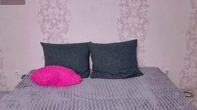 Moonlight Jasmine online show from 04.08.26