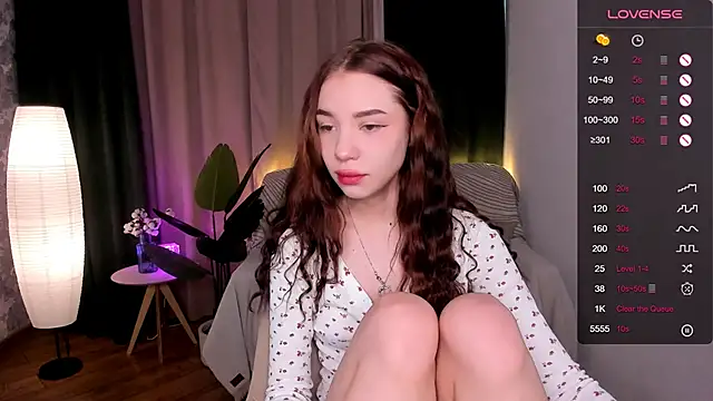 Snapshot of MilliBrown_ chatting on 02.02.25 MilliBrown  online show from 02.02.25