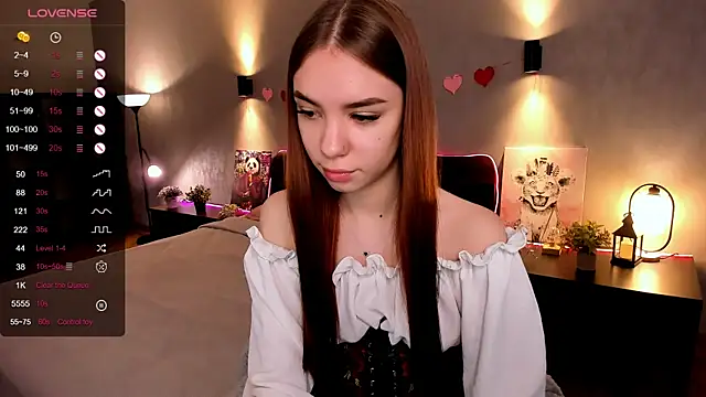 Snapshot of MilliBrown_ chatting on 09.28.25 MilliBrown  online show from 09.28.25