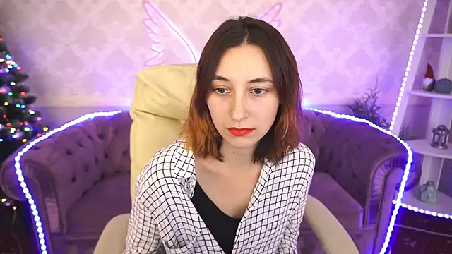 Snapshot of Roxy_Rayy chatting on 12.17.24 Roxy Rayy online show from 12.17.24