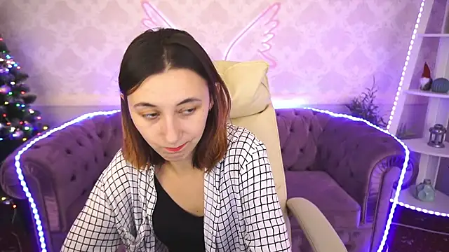 Snapshot of Roxy_Rayy chatting on 12.17.24 Roxy Rayy online show from 12.17.24