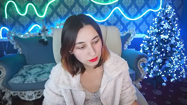 Snapshot of Roxy_Rayy chatting on 12.19.24 Roxy Rayy online show from 12.19.24