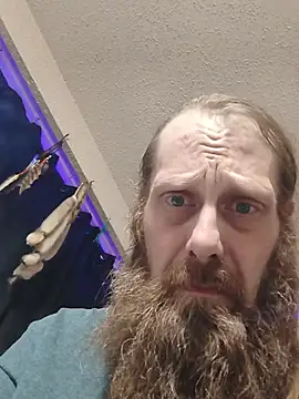Snapshot of LoadedInstance4 chatting on 08.03.26 LoadedInstance4 online show from 08.03.26