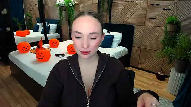 TrueReincarnation online show from 11.04.25