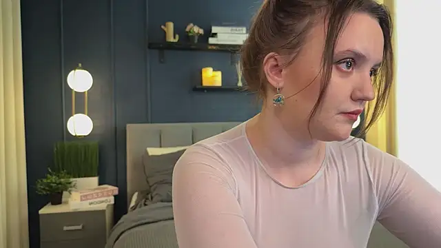 Lella Ryann  online show from 01.17.26