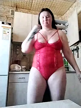 Snapshot of Holly-69 chatting on 02.18.25 Holly-69 online show from 02.18.25