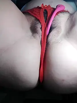 Snapshot of Holly-69 chatting on 11.06.25 Holly-69 online show from 11.06.25