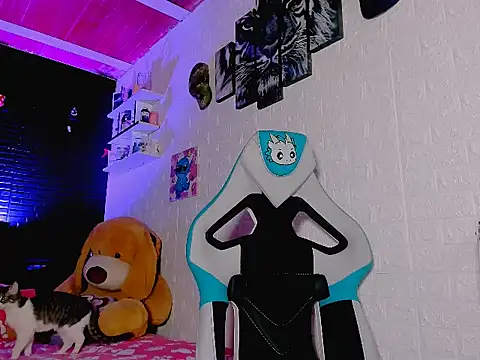 Snapshot of missycanoo chatting on 09.26.25 missycanoo online show from 09.26.25